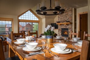 Dining - 67 Fireweed with private hot tub (Tabernash)
