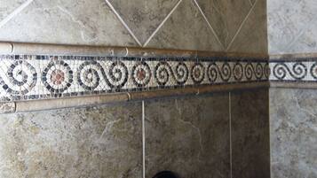 Shower, jetted bath, hair dryer, towels