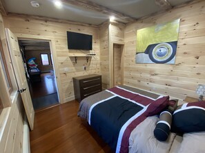 6 makuuhuonetta, Wi-Fi, vuodevaatteet