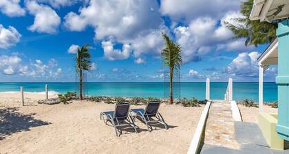 Crabtree #1 - Amazing Beach -Walk to Restaurants