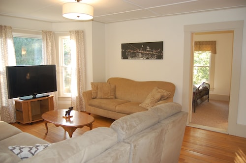 Discover tranquility near Franconia Notch Park 7 min