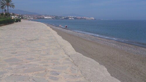 TOWNHOUSE IN BAHÍA DE ESTEPONA 