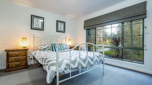 3 bedrooms, iron/ironing board, travel cot, free WiFi