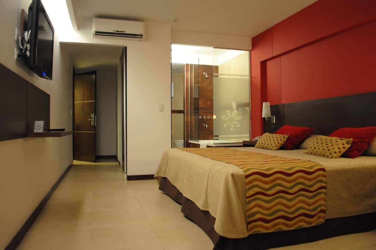 Sábanas de algodón egipcio, ropa de cama de alta calidad y minibar