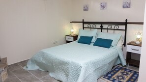 4 bedrooms, in-room safe, iron/ironing board, travel cot