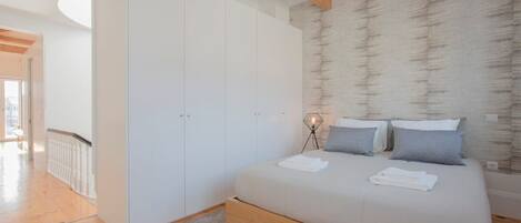 1 多间卧室、熨斗/熨衣板、WiFi、床单