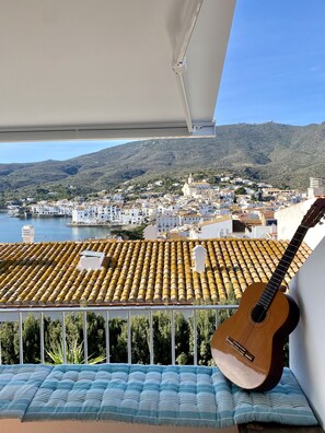 Property grounds - Designer house with parking and panoramic views (Cadaqués)