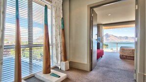 Unclassified image, 5 of 22, button - Number One (Queenstown)