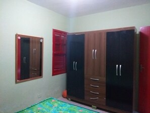 Blackout curtains, iron/ironing board, free WiFi, bed sheets - Casa temporada em Paraty Casa Verde (Paraty)