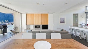 Room - Central Escape (Queenstown)