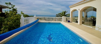 Quiet house and panoramic views