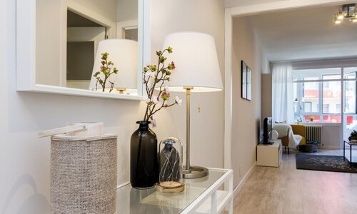 APART. CENTRALLY LOCATED WITH PARKING AND RECHARGING POINT