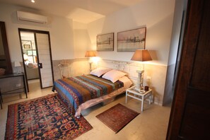 4 多间卧室、客房内保险箱、熨斗/熨衣板、WiFi