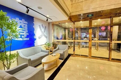 Vienna Hotel (Zunyi Medical College Dalian Road Branch)