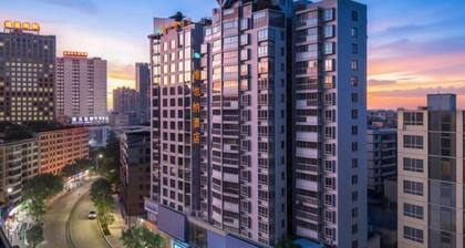 Vienna Hotel (Zunyi Medical College Dalian Road Branch)