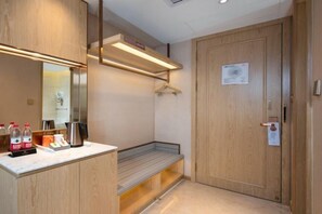 Room - Vienna Hotel (Zunyi Medical College Dalian Road Branch) (ZUNYI)