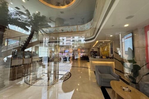 Vienna Hotel (Zunyi Medical College Dalian Road Branch)