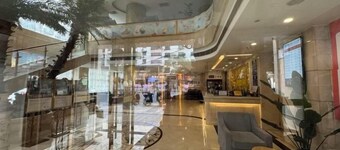 Vienna Hotel (Zunyi Medical College Dalian Road Branch)