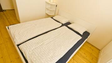 2 Schlafzimmer, Bügeleisen/Bügelbrett, kostenloses WLAN, Bettwäsche