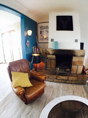 Interior - The sea at your feet in Brittany! (Plouescat)
