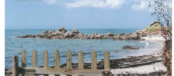 The sea at your feet in Brittany!