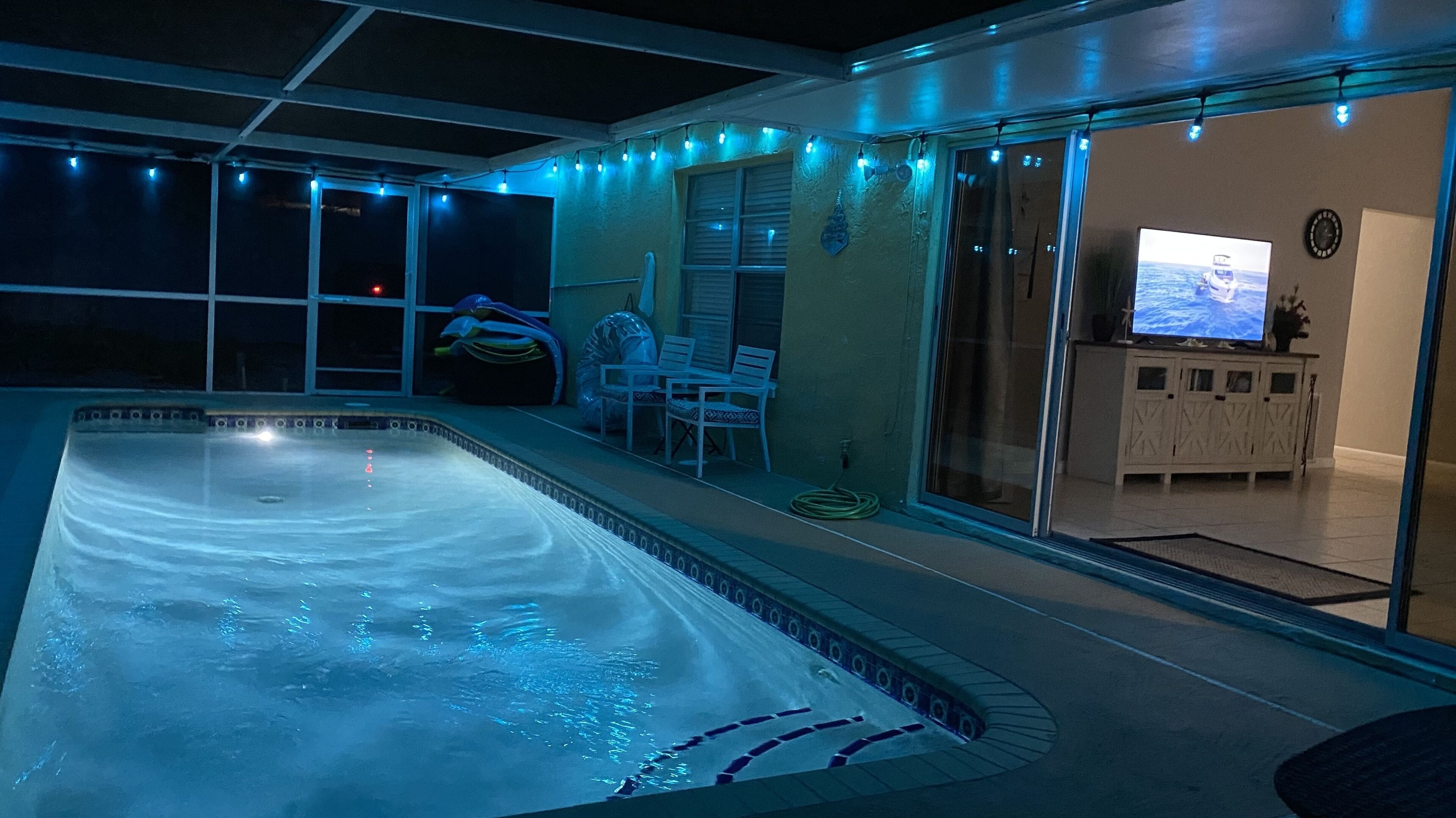 屋外プール、温水プール