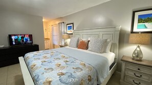 4 bedrooms, desk, iron/ironing board, travel crib