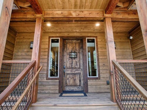 ⭐️ Luxe 6BR / 6BA kotiin nukkuu 18! Sauna + höyry + poreallas 5min päässä TD: n laskettelurinteistä