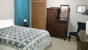 2 chambres, fer et planche à repasser, Wi-Fi, draps fournis