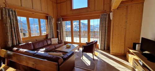 Herrliche Aussicht, maximaler Sonnenschein, Traumski, Ruhe, Spaziergänge 