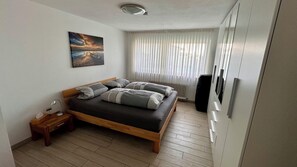 2 chambres, fer et planche à repasser, accès au Wi-Fi (inclus)