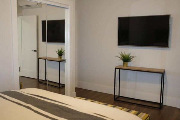 1 chambre, bureau, fer et planche à repasser, Wi-Fi gratuit