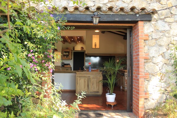 Exterior detail - Traditional Provencal villa set in an organic vineyard. (Le Plan-De-La-Tour)