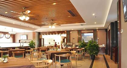 Maotai Yingbin Hotel (Haikou East High-speed Railway Station)