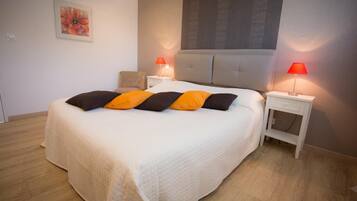 1 chambre, fer et planche à repasser, Wi-Fi, draps fournis