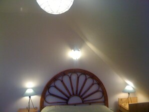 3 bedrooms, desk, iron/ironing board, travel crib