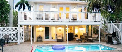 Piscine extérieure, piscine chauffée