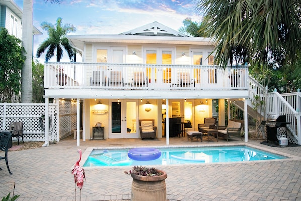 Outdoor pool, a heated pool