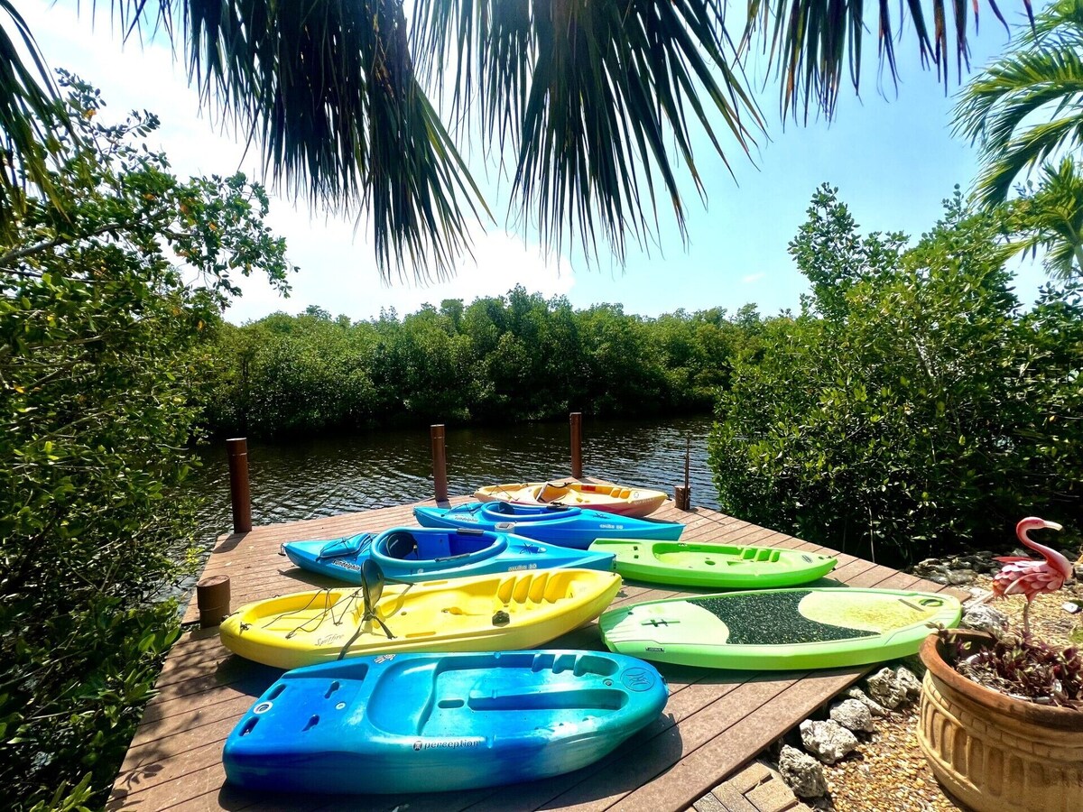 Photo 6 of 3BED 3BATH Tropical Paradise WATERFRONT POOL HOUSE On Canal 1 mile to the BEACH!