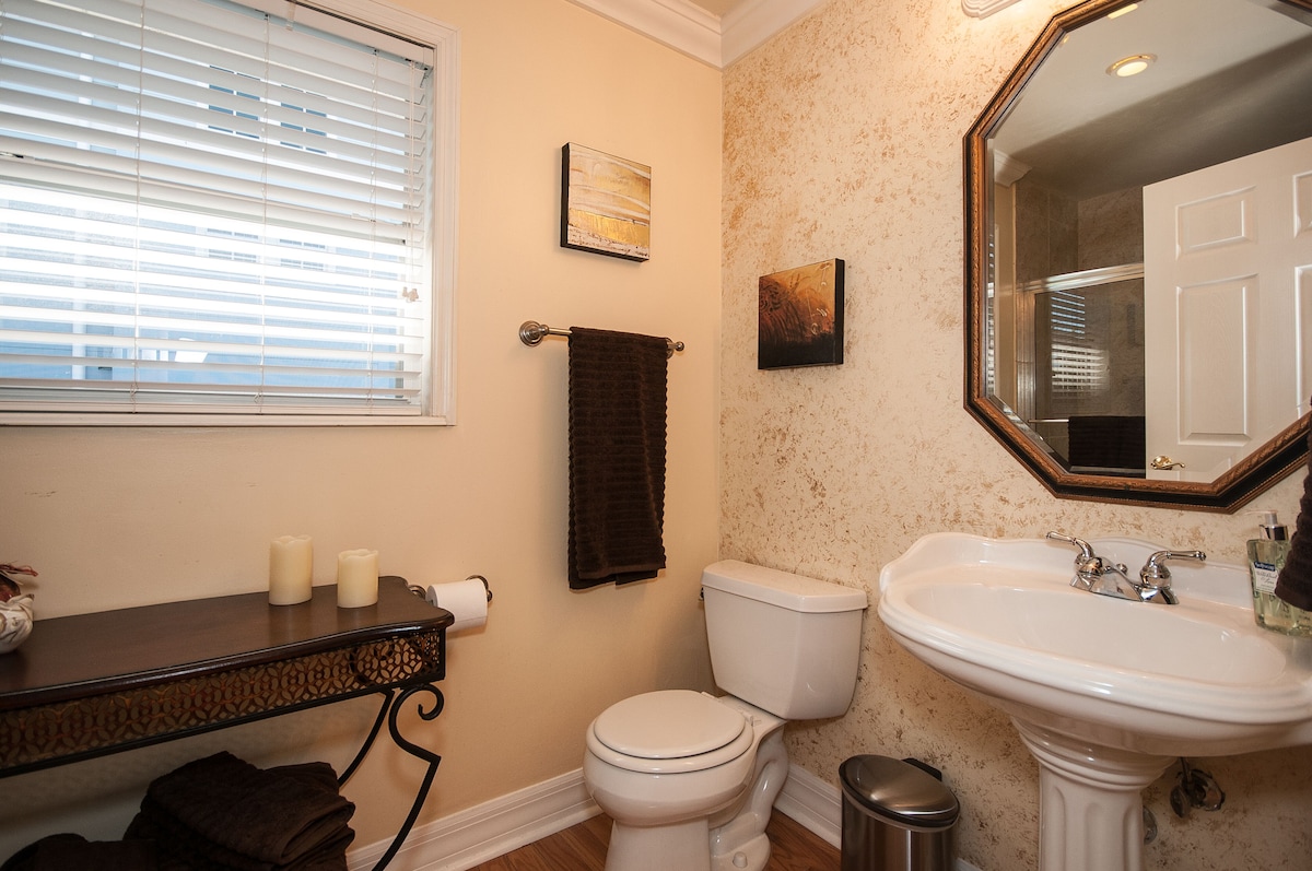 Photo 31 of 3BED 3BATH Tropical Paradise WATERFRONT POOL HOUSE On Canal 1 mile to the BEACH!