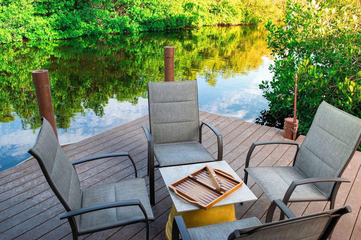 Photo 4 of 3BED 3BATH Tropical Paradise WATERFRONT POOL HOUSE On Canal 1 mile to the BEACH!