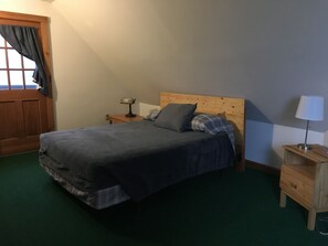 7 多间卧室、免费 WiFi、床单