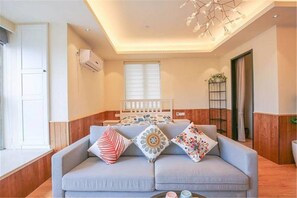 Luxury-Doppelzimmer, 1 Schlafzimmer | Schreibtisch, Verdunkelungsvorhänge, kostenloses WLAN