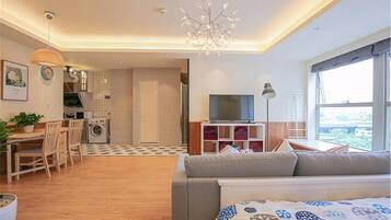 Luxury-Doppelzimmer, 1 Schlafzimmer | Schreibtisch, Verdunkelungsvorhänge, kostenloses WLAN