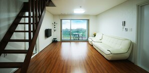 Family Room (Duplex) | Living area