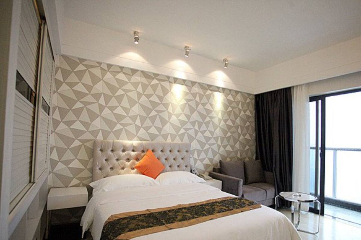 Double Room with Lake View | Desk, blackout drapes, free WiFi