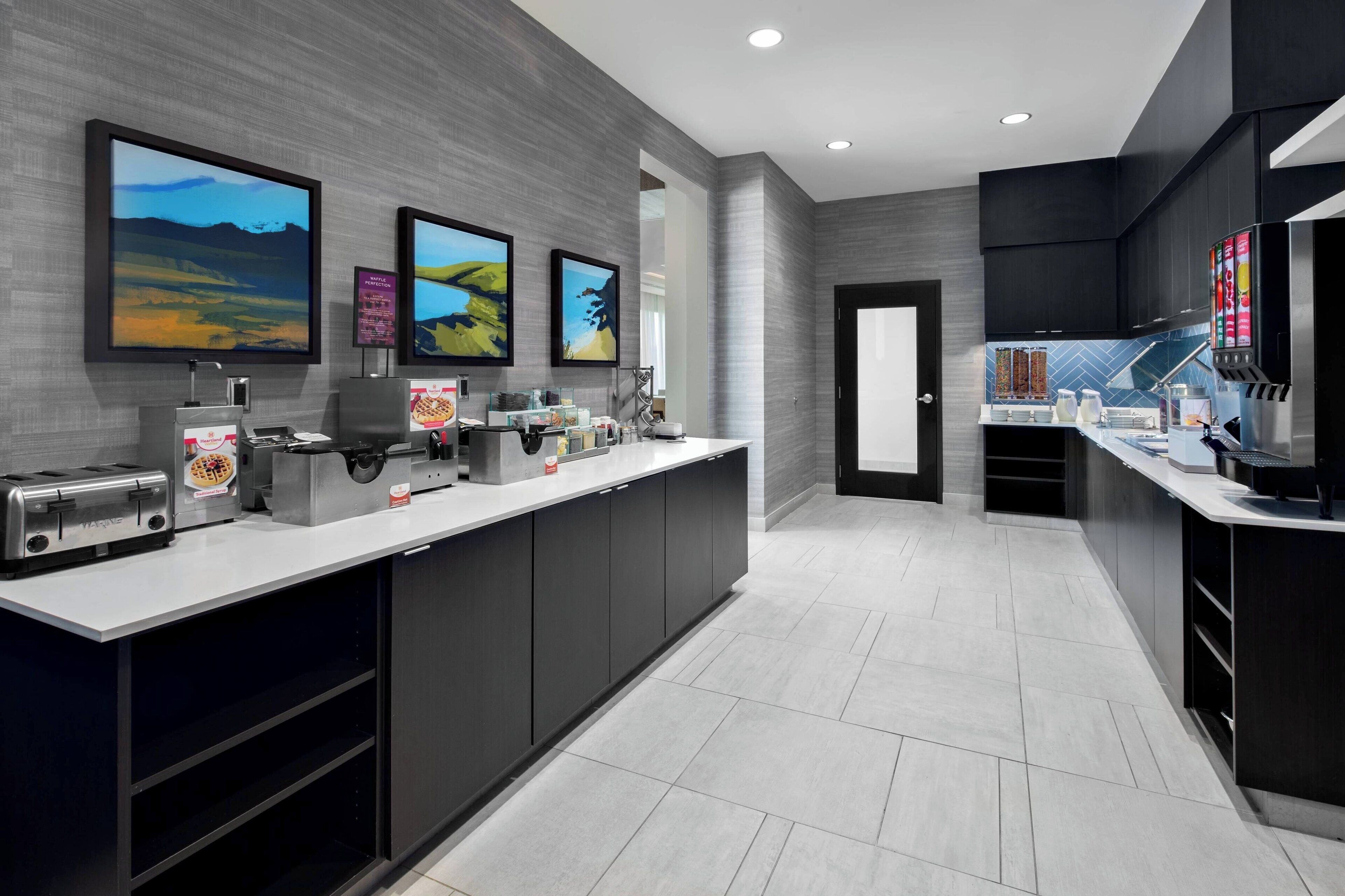 free daily continental breakfast