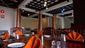 Restaurant - Oxygen Resorts Thekkady (Peermade)