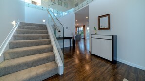 Luxury House, 5 Bedrooms | Living area | Flat-screen TV, fireplace - LongBay Spacious Luxurious 5 Bdrm House (Auckland)