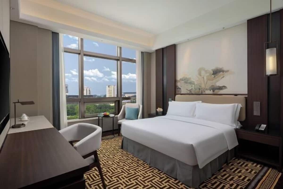 Minibar, in-room safe, desk, blackout drapes